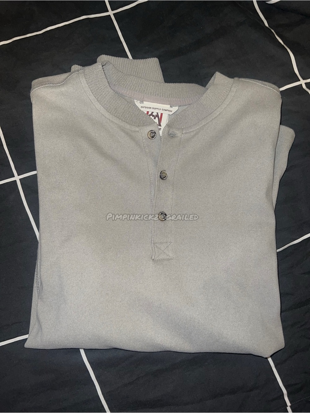 Avalanche gray long sleeve shirt Size S